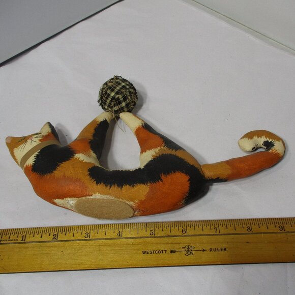 Stuffed Painted Folk Art Calico Cat Kitten Kitty Playing with Ball - Picture 8 of 8